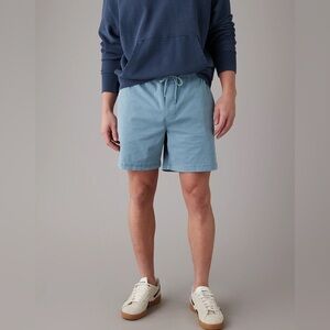 American Eagle 7" Flex Lived-In Trekker Cargo Short Size Small